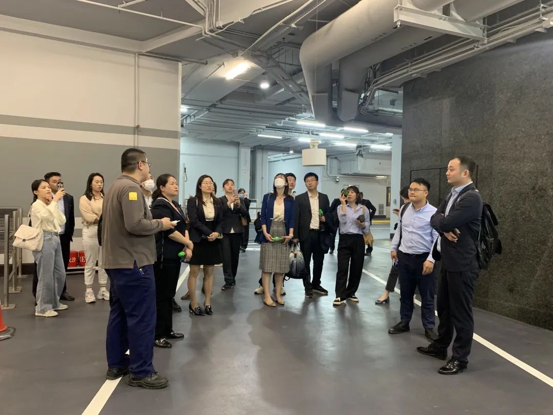 clip_image005.jpg clip_image005.jpg